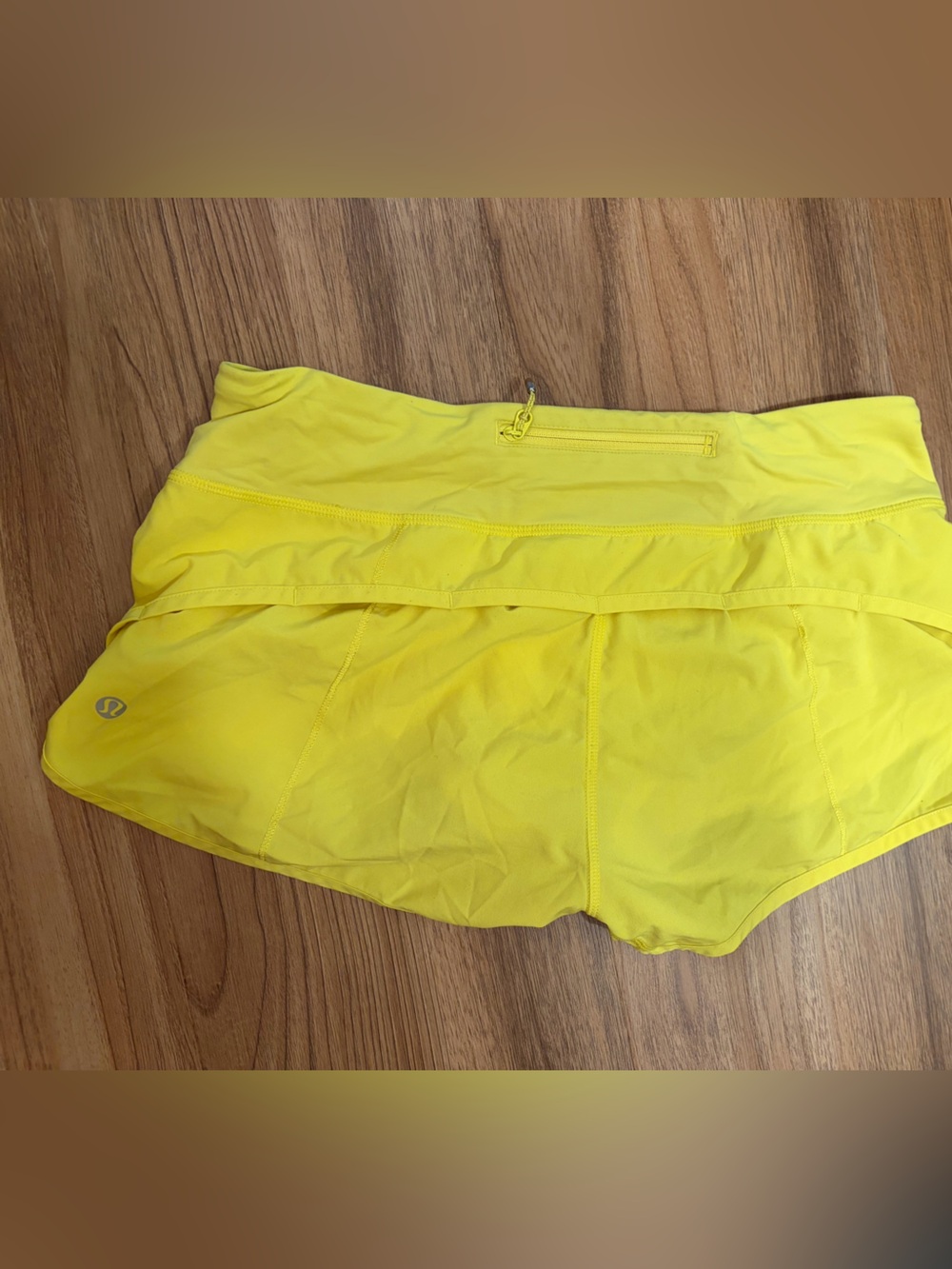 Lululemon Athletica Shorts Lot of 5 (Black, Yellow, Blue, Pattern) Size 6 - Picture 5 of 9
